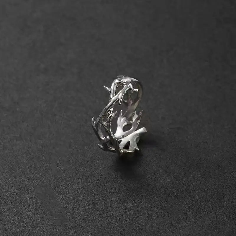 1 Thorn Ring - Retro Style Tail Ring, Alloy Material, Trendy for Both Men and Women, Hip-Hop Personality, Adjustable Size