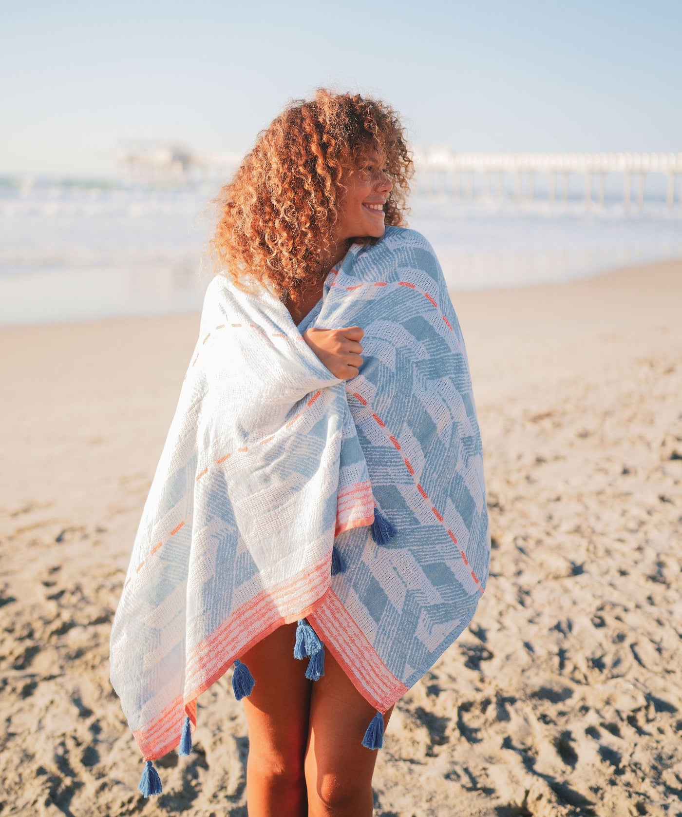 DAMASK BLUE POMPOM TURKISH TOWEL
