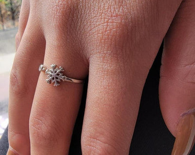 .925 Sterling Silver Snowflake Ring