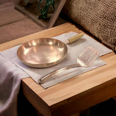 10" Round Plain Copper Pan with Matte Finish, Wood Handle and Spatula